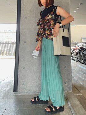 「SHAKA（シャカ）のアイテム（シューズ）」を使った、smilyhlryさん（レディース・158cm）の夏コーディネート