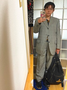 「AAA+（サンエープラス）のアイテム（ドレスシューズ）」を使った、みひろさん（レディース・159cm）の冬コーディネート