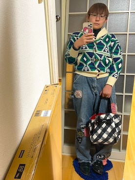 「アイテム（ローファー、グリーン系）」を使った、みひろさん（レディース・159cm）の冬コーディネート