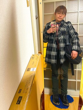 「AAA+（サンエープラス）のアイテム（ドレスシューズ）」を使った、みひろさん（レディース・159cm）の冬コーディネート