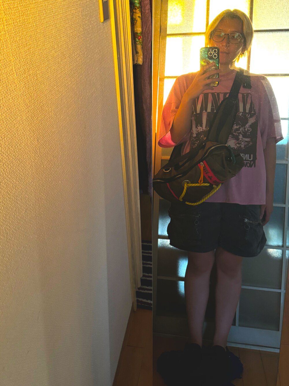 「WEAR文芸部」｜「Vivienne Westwoodのアイテム（バッグ、グリーン系）」を使った、みひろさん（レディース・159cm）の秋コーディネートの1枚目の写真