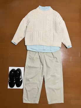 「ケーブルニット」｜「アイテム（スニーカー）」を使った、ばたこさん（レディース・159cm）の春コーディネート