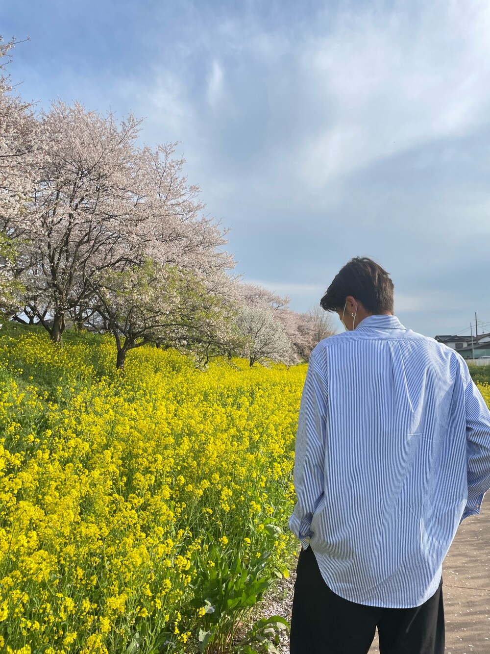 「POLO RALPH LAURENのアイテム（シャツ/ブラウス、ブルー系）」を使った、syuさん（メンズ・190cm）の春コーディネートの1枚目の写真