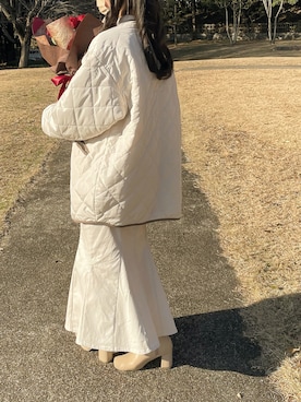 「アイボリー」｜「アイテム（ノーカラーコート）」を使った、rimさん（レディース・157cm）の冬コーディネート