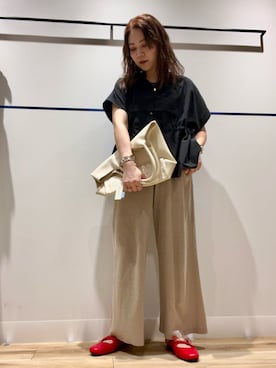「アイテム（トートバッグ）」を使った、asamiさん（レディース・164cm）の秋コーディネート