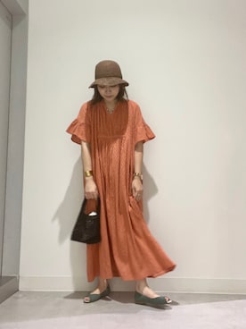 「RODE SKO」｜「アイテム（帽子）」を使った、asamiさん（レディース・164cm）の夏コーディネート