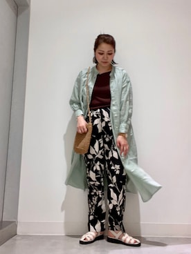 「フラワーパンツ」｜asamiさん（レディース・164cm）の春コーディネート