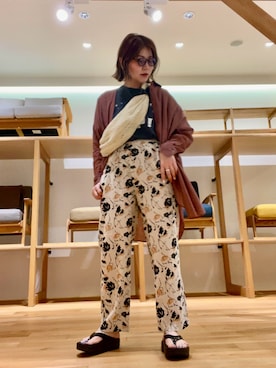 「URBAN RESEARCH DOORS（アーバンリサーチドアーズ）の『WEB/一部店舗限定カラー』ラミーコットンビックシャツ（シャツ/ブラウス、ピンク系）」を使った、asamiさん（レディース・164cm）の春コーディネート
