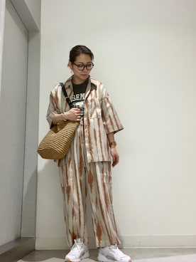 「RODE SKO」｜「アイテム（スニーカー）」を使った、asamiさん（レディース・164cm）の春コーディネート