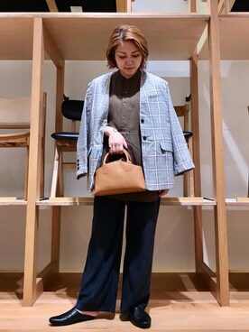 「スリッパ」｜「アイテム（ジャケット/アウター）」を使った、asamiさん（レディース・164cm）の秋コーディネート