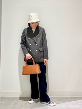 「RODE SKO」｜「アイテム（スリッポン）」を使った、asamiさん（レディース・164cm）の冬コーディネート