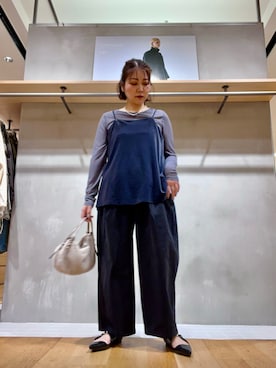 「KBF（ケイビーエフ）のベロアキャミソールSETシアートップス（Tシャツ/カットソー、グレー系）」を使った、asamiさん（レディース・164cm）の秋コーディネート