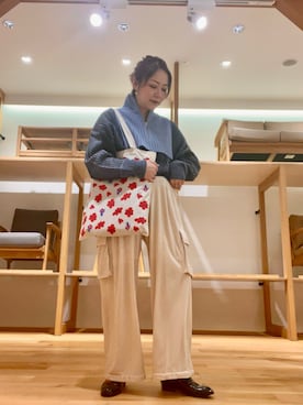 「アイテム（エコバッグ/サブバッグ）」を使った、asamiさん（レディース・164cm）の秋コーディネート