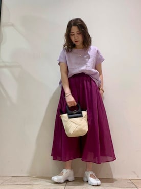 「アイテム（スカート、パープル系）」を使った、asamiさん（レディース・164cm）の夏コーディネート