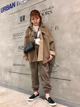 「SENSE OF PLACE by URBAN RESEAR」｜「アイテム（スリッポン）」を使った、asamiさん（レディース・164cm）の秋コーディネート