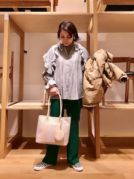 「RODE SKO」｜「アイテム（スリッポン）」を使った、asamiさん（レディース・164cm）の冬コーディネート