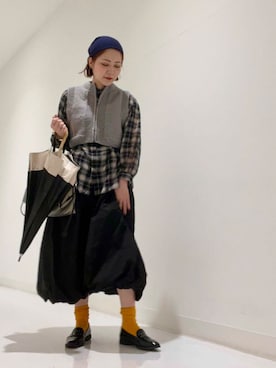 「アイテム（長傘）」を使った、asamiさん（レディース・164cm）の秋コーディネート