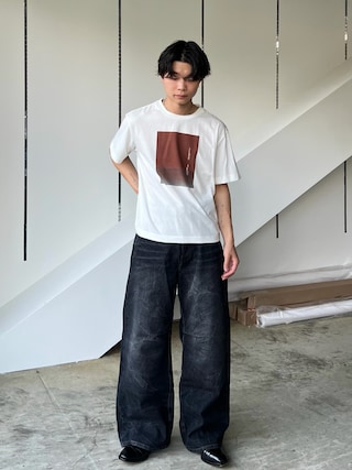 「SINSS(シンス)のGraphic compact T-shirt / グラフィックコンパクトTシャツ(Tシャツ/カットソー)」を使った、ひびさん(メンズ・168cm)の夏コーディネート