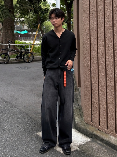 「SINSS(シンス)のCrew neck knit cardigan / クルーネックニットカーディガン(カーディガン/ボレロ)」を使った、ひびさん(メンズ・168cm)の秋コーディネート
