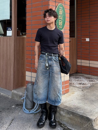 「NVRFRGT(ネヴァーフォーゲット)の3D TWISTED JORTS(デニムパンツ)」を使った、ひびさん(メンズ・168cm)の夏コーディネート