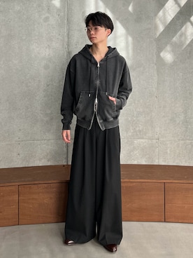 「SINSS（シンス）のHeavy weight double zip hoodie / ヘビーウェイトダブルジップフーディー　（短丈）（パーカー、ブラック系）」を使った、ひびさん（メンズ・168cm）の冬コーディネート