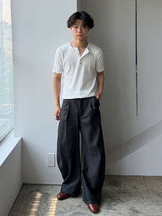「SINSS(シンス)のSide tuck curve denim / サイドタックカーブデニム(デニムパンツ)」を使った、ひびさん(メンズ・168cm)の夏コーディネート