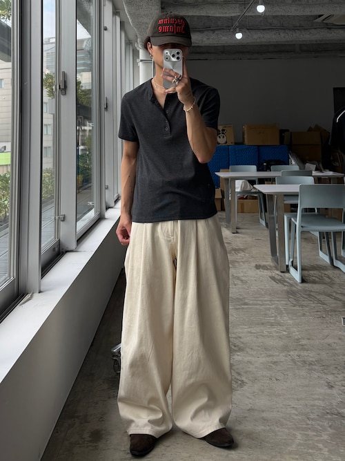 「Fun & Daily(ファンアンドデイリー)のSpace Silver iPhone 16 17 Case Plus ProMax / アイフォンケース(スマホケース/カバー)」を使った、ひびさん(メンズ・168cm)の夏コーディネート