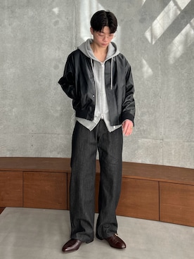 「SINSS（シンス）のHeavy weight double zip hoodie / ヘビーウェイトダブルジップフーディー　（短丈）（パーカー、グレー系）」を使った、ひびさん（メンズ・168cm）の冬コーディネート