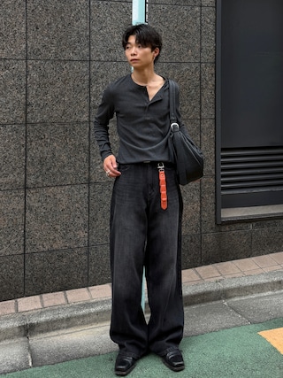 「SINSS(シンス)のCompact rib henley LS T-shirt / コンパクトリブヘンリーロングスリーブTシャツ(Tシャツ/カットソー)」を使った、ひびさん(メンズ・168cm)の秋コーディネート