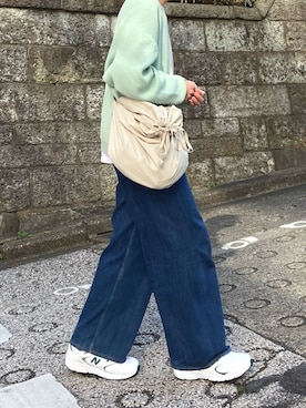 「COS（コス）のアイテム（パンツ）」を使った、kojiさん（メンズ・173cm）の春コーディネート