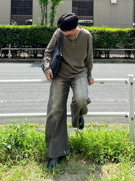 「LUENNA（ルエナ）の【LUENNA】Panel Rib Henley Neck Long Sleeve T-Shirt / パネルリブ ヘンリーネック ロンT（Tシャツ/カットソー、グリーン系）」を使った、kojiさん（メンズ・174cm）の秋コーディネート