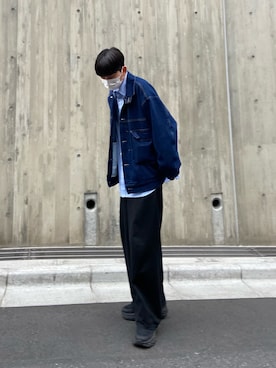 「COS（コス）のアイテム（パンツ）」を使った、kojiさん（メンズ・173cm）の春コーディネート