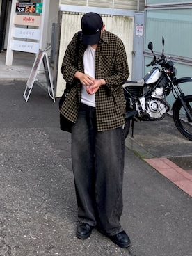 「LUENNA（ルエナ）の【LUENNA】Vintage Curve Denim Pants / ヴィンテージ カーブデニムパンツ（デニムパンツ、ブラック系）」を使った、kojiさん（メンズ・174cm）の春コーディネート