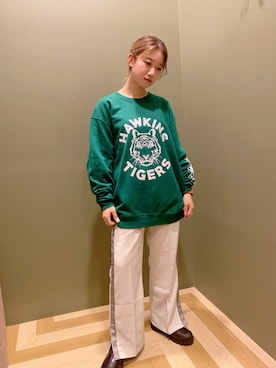 「アパレルスタッフ」｜「アイテム（スウェット）」を使った、miori .さん（レディース・156cm）の秋コーディネート