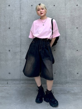 サスツキデニムハーフパンツを使った人気ファッション