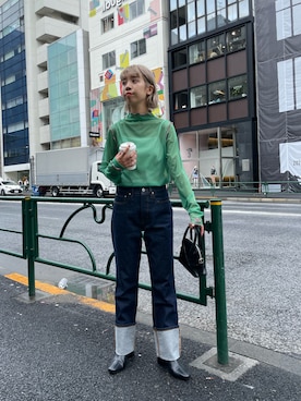 「メロートップス」｜「アイテム（デニムパンツ）」を使った、こざるさん（レディース・158cm）の夏コーディネート