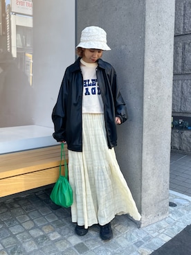 「スウエット」｜「アイテム（ブルゾン）」を使った、こざるさん（レディース・158cm）の春コーディネート