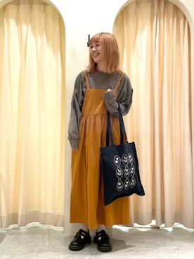 「アイテム（ジャンパースカート、オレンジ系）」を使った、ｒｉｅ_さん（レディース・157cm）の秋コーディネート