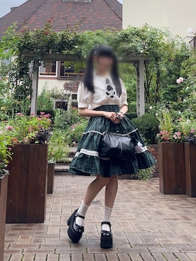 「アイテム（ネクタイ）」を使った、蘇芳(すおう)さん（レディース・160cm）の冬コーディネート