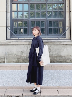 「LESS（レス）のアイテム（シャツワンピース）」を使った、Hannaさん（レディース・166cm）の秋コーディネート