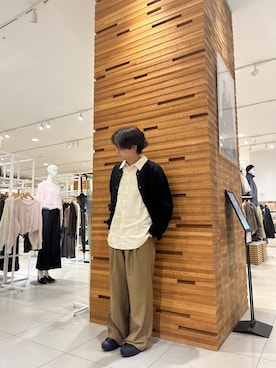 「SENSE OF PLACE by URBAN RESEARCH（センスオブプレイスバイアーバンリサーチ）のウールタッチストライプワイドフレアパンツ（その他パンツ）」を使った、0715tarorinさん（メンズ・164cm）の秋コーディネート