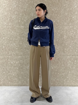 「アイテム（ジャージ）」を使った、rinoさん（レディース・158cm）の秋コーディネート