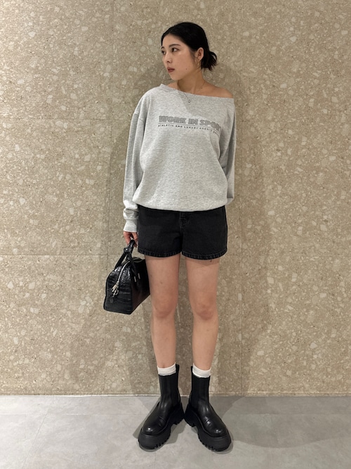 OFF SHOULDER LOGO SWEAT プルオーバー（スウェット）｜MOUSSY