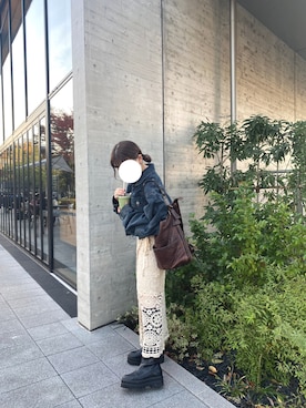 「ZARA（ザラ）のアイテム（デニムジャケット、ブルー系）」を使った、𝐇さん（レディース）の秋コーディネート