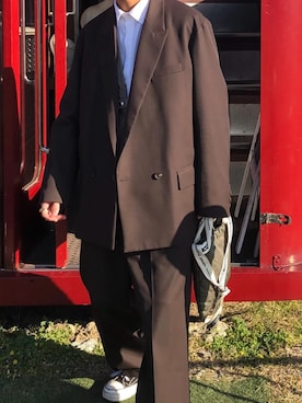 「アイテム（ビジネスシャツ）」を使った、棋士藤井聡太の将棋トレーニングさん（メンズ・166cm）の秋コーディネート