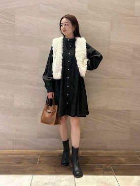 「アイテム（シャツワンピース）」を使った、MIREIさん（レディース・165cm）の秋コーディネート
