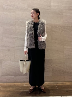 「アイテム（ベスト）」を使った、MIREIさん（レディース・165cm）の秋コーディネート