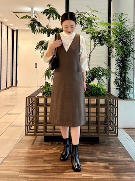 「URBAN RESEARCH ROSSO WOMEN（アーバンリサーチ　ロッソ）のアイテム（ジャンパースカート）」を使った、MIREIさん（レディース・165cm）の秋コーディネート
