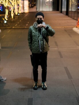 「KEEN（キーン）のアイテム（その他シューズ）」を使った、Vinceさん（メンズ・173cm）の冬コーディネート