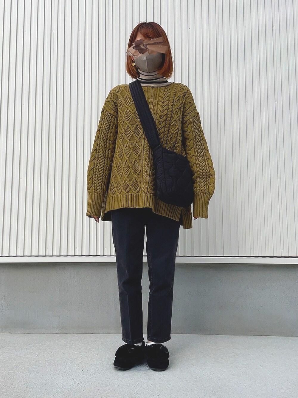 「セーター、タートルネック、ボーダー、アメリカンホリック、グローバルワーク(GLOBAL WORK)、UNIQLO、ローリーズファーム(LOWRYS FARM)、モカシン、低身長、低身長コーデ」｜「UNIQLOのエクストラファインメリノリブタートルネックセーター / S /¥1,990（ニット/セーター、その他）」を使った、ちろさん（レディース・152cm）の冬コーディネートの1枚目の写真